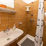 דירה 2 Bedroom Amazing In נובי ווינודולסקי