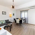 2 Bedroom Amazing In נובי ווינודולסקי