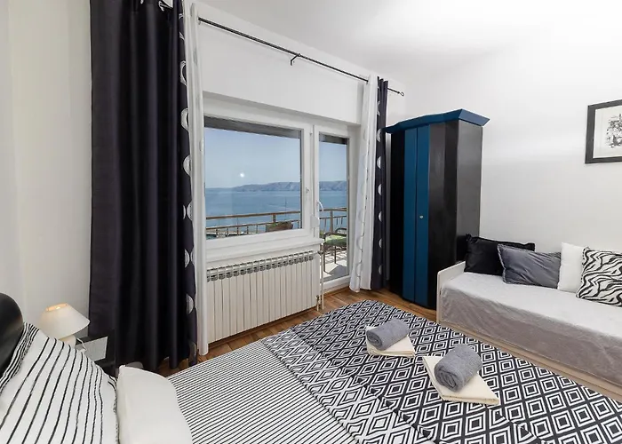 Appartement Awesome In *