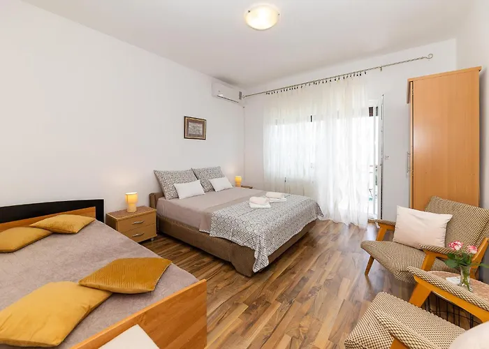 Appartement Awesome In