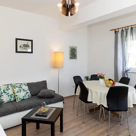 2 Bedroom In