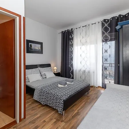 2 Bedroom In * Novi Vinodolski
