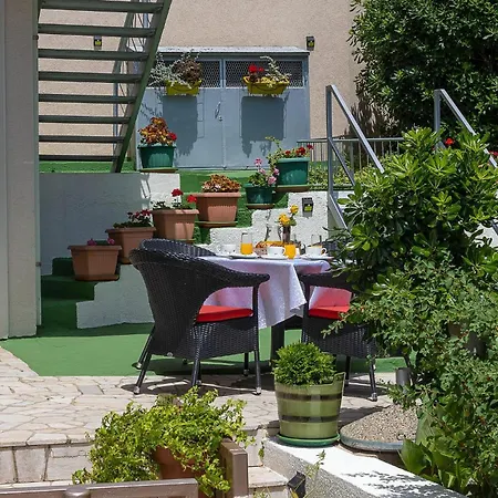 Apartment Amazing In With Wifi Novi Vinodolski